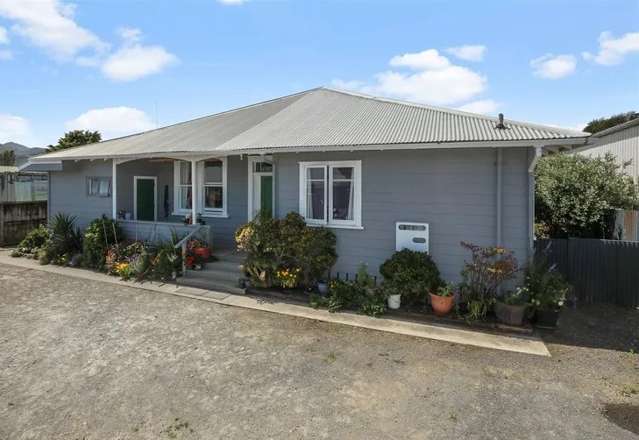 318 Ngati Maru SH25 Thames_1