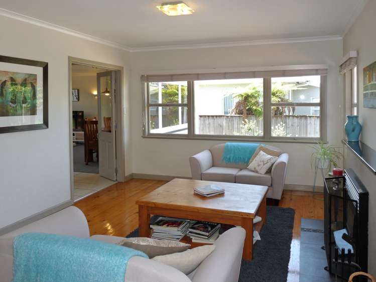 111 Whitby Road Wakefield_10