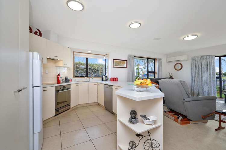 21 Mona Square Ashburton_2