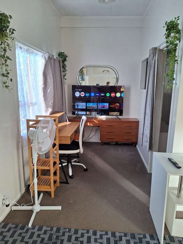 918 Beach Road Waiake_3