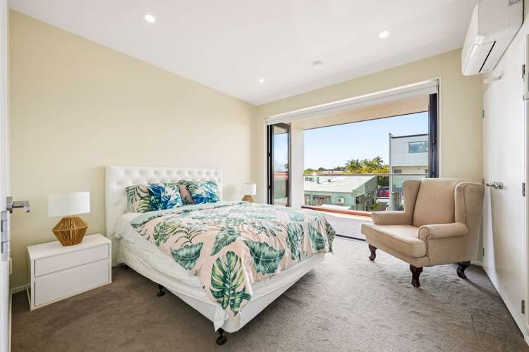 3/69 Lake Road Devonport_6