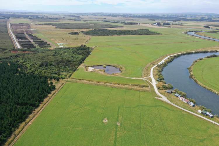 358 Holz Road Wyndham Surrounds_6