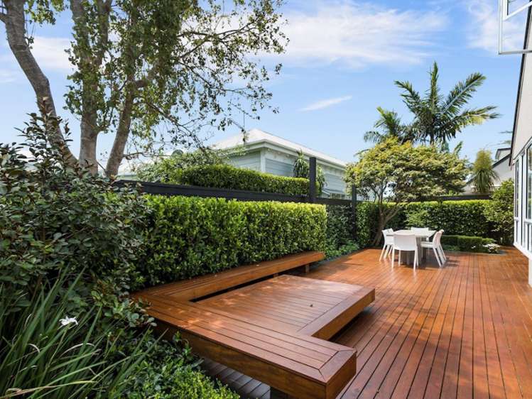 2/40 Wallace Street Herne Bay_1