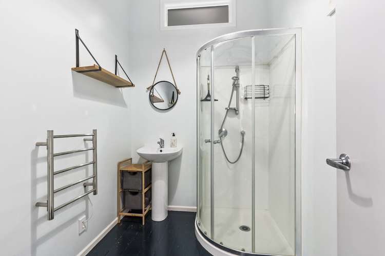 11 Stanley Street Berhampore_10