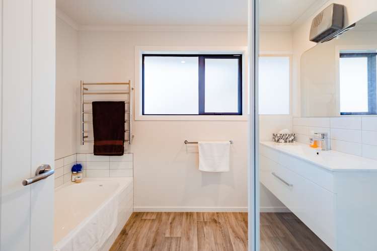 4 Eric Batchelor Place Waimate_13