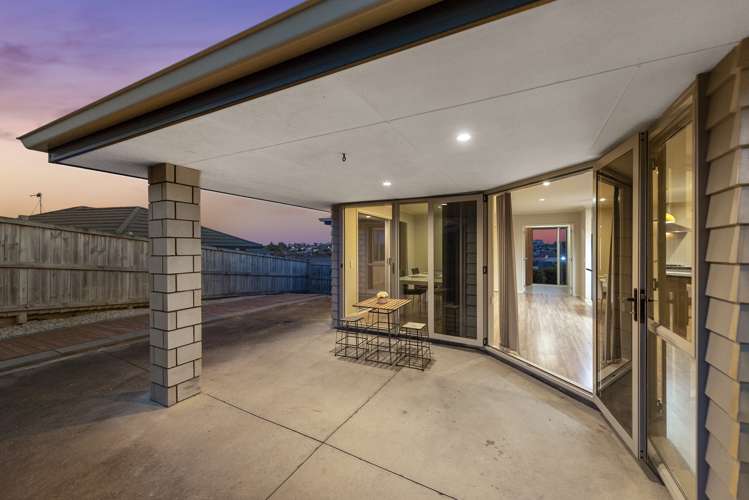 80 Farnborough Drive Grandview Heights_1