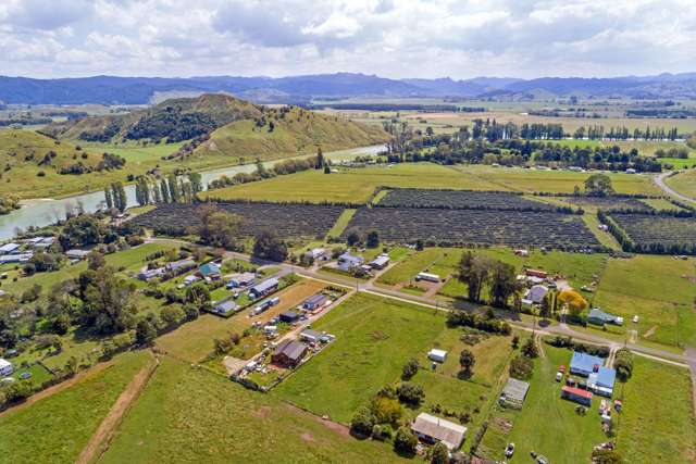 60 Banks Street Tolaga Bay_4