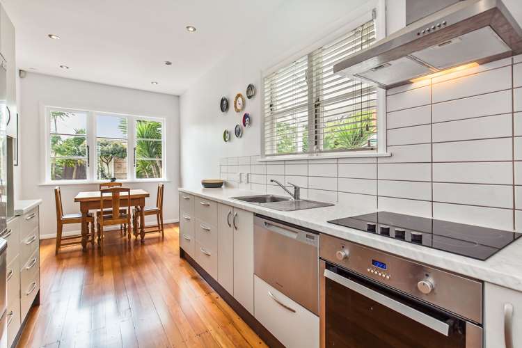 9 Beatrix Street Avondale_3