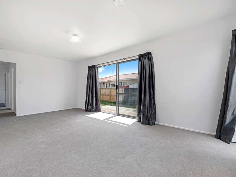 20b Kentucky Crescent Nawton_10