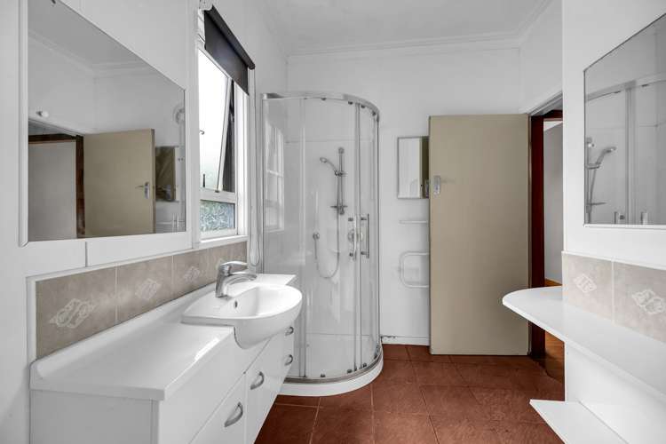 181 Tukapa Street Westown_11