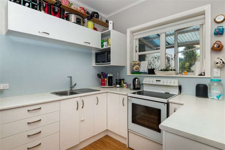 92a Lake Road Narrow Neck_15