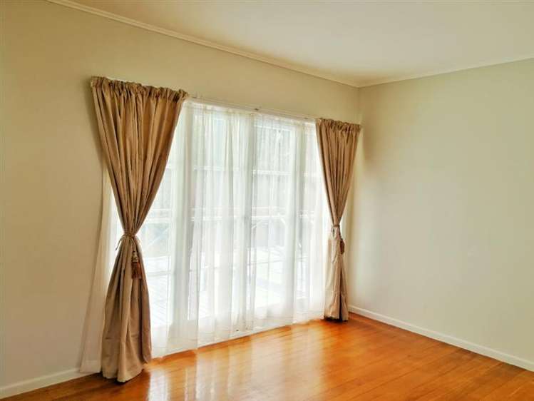 9 Martin Place Kelston_12