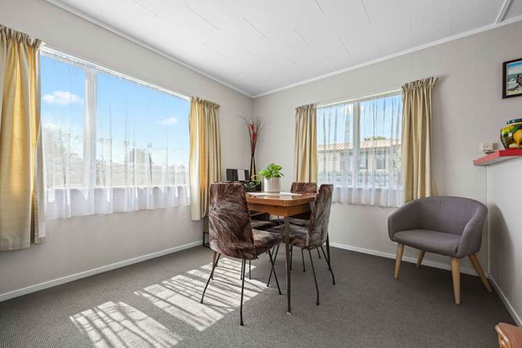 9a Emma Place Pukete_4