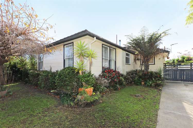 1211 Beatty Place Mayfair_18