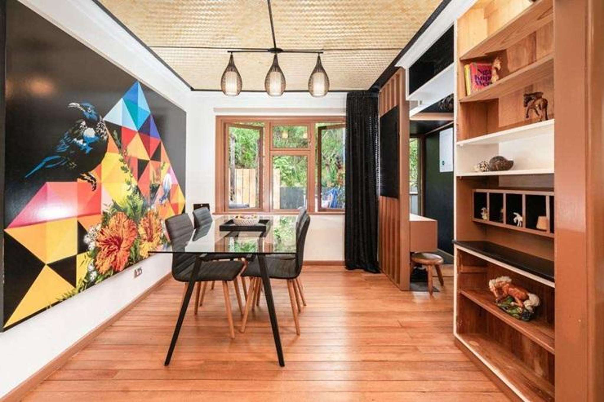 US architect bought a Kiwi bachelor’s home sight unseen. Here’s what she did next