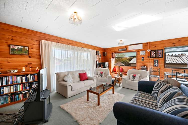 2 Emma Place Pukete_7