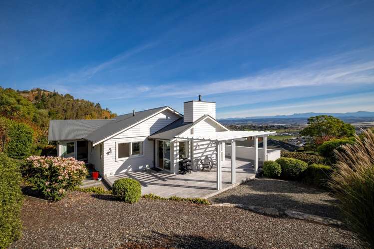 24 Hillplough Heights_1