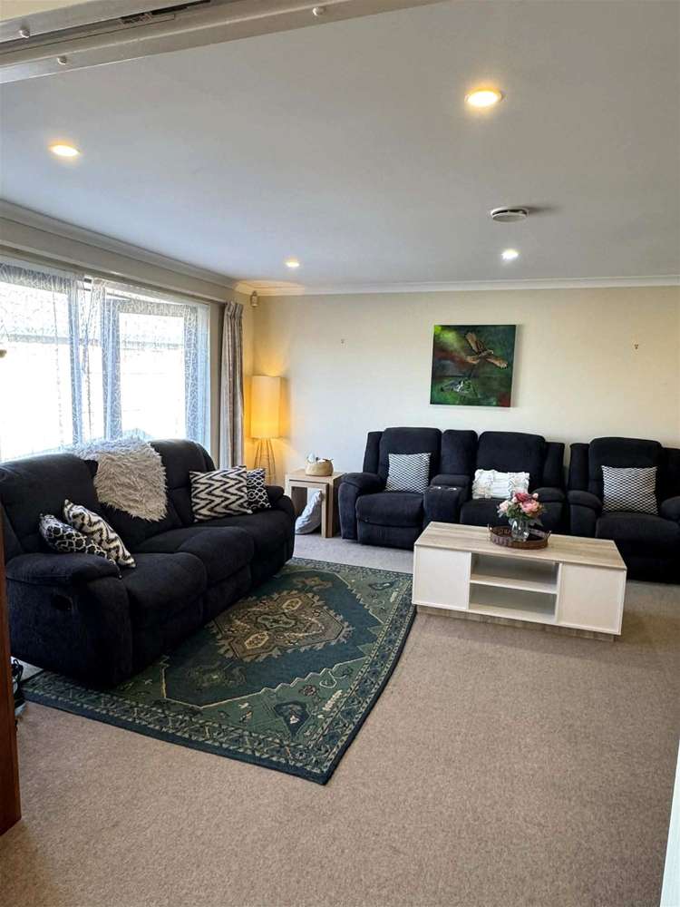 42 Peter Hall Drive Kelvin Grove_17