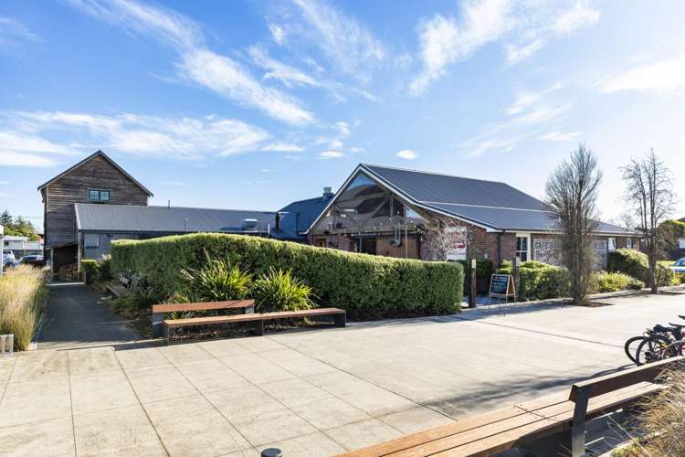 17 West Belt Lincoln_15