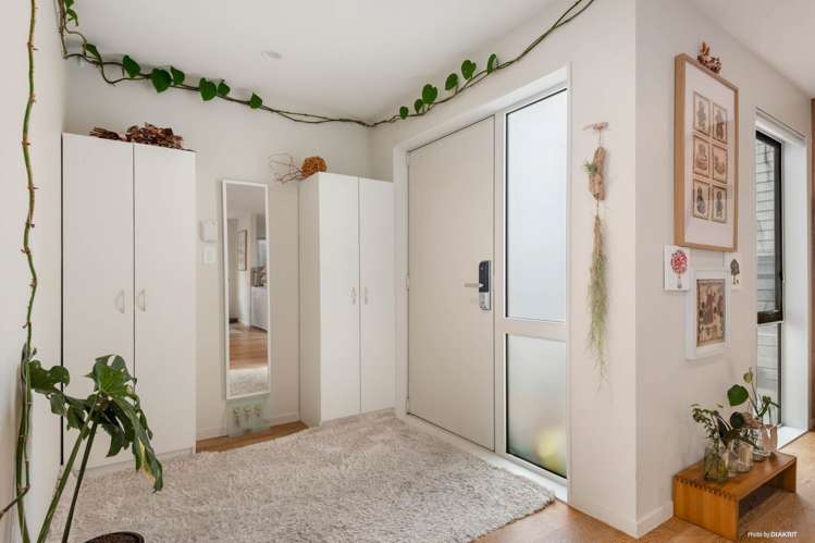 14B Coniston Avenue Te Atatu South_12