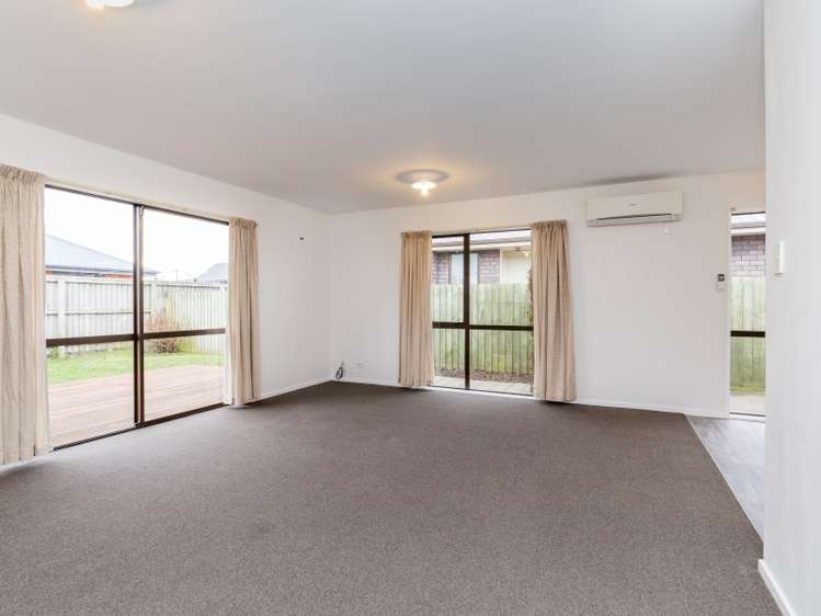 2/111 Gilberthorpes Road Hei Hei_6