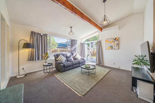 84 Pasadena Crescent Totara Park_2