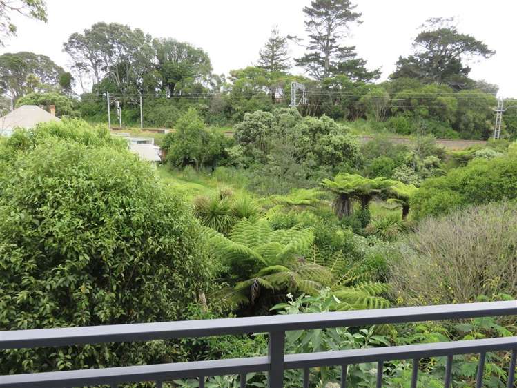 56/8 Soljak Place Mount Albert_24