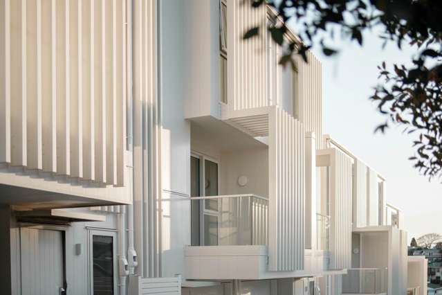 Fully Furnished Before Christmas