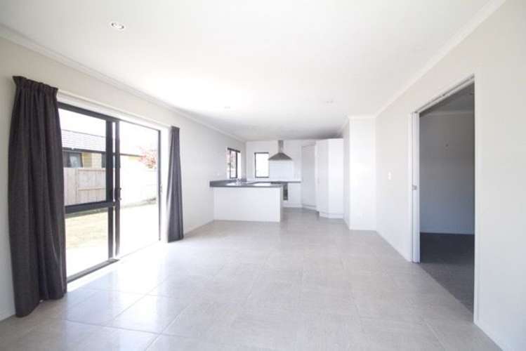 16 Tulip Drive Cambridge_5