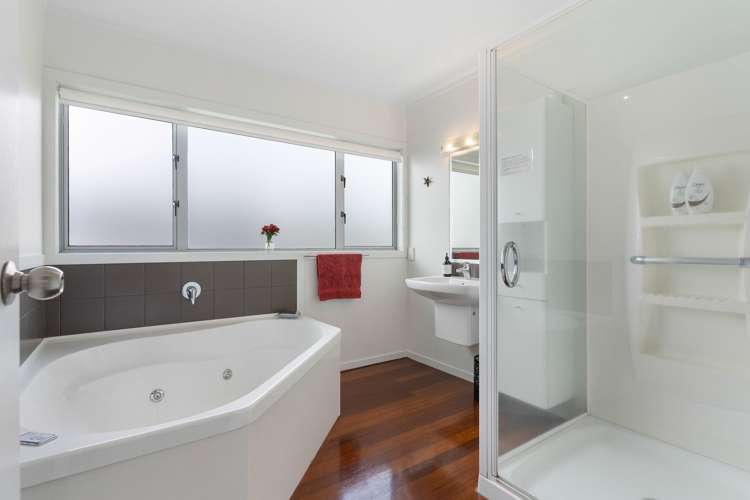 214 Mary Road Whangamata_12