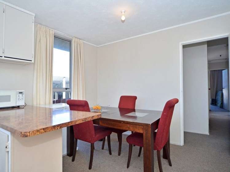 10 Moore Crescent Carterton_2