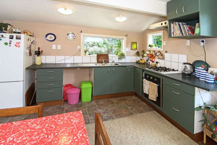 29 Clifton Avenue Carterton_14