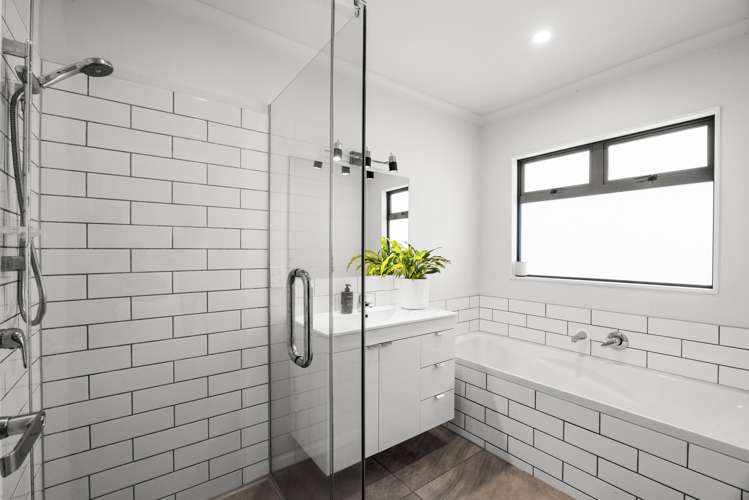 9 Forbury Way Taradale_18