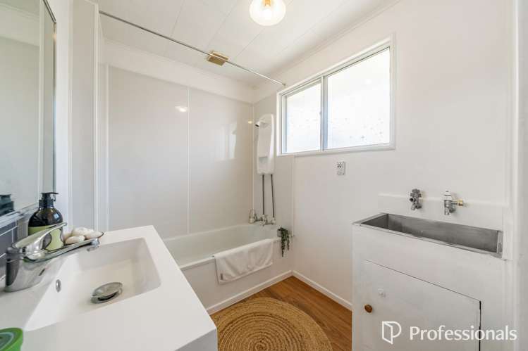 1b Owen Street Belmont_19