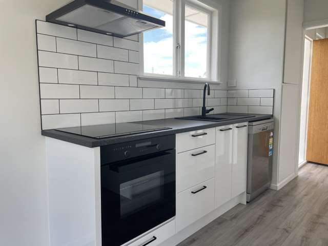 702A Dennett Street 10487_3