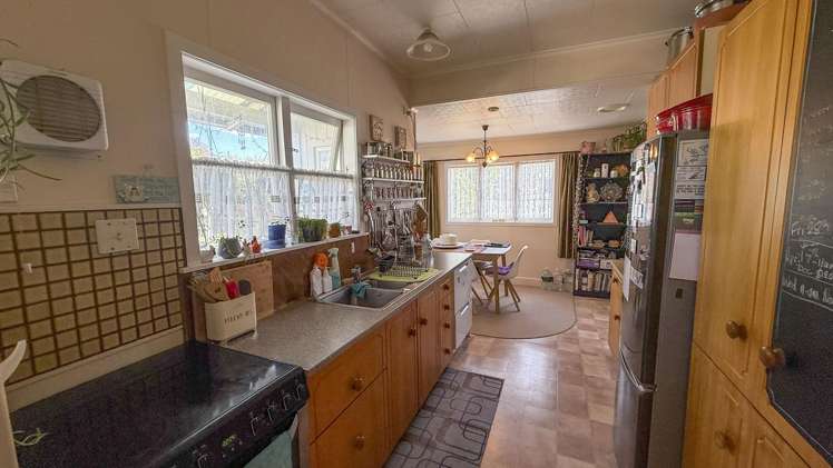 302 Willowpark Road South Hastings_3