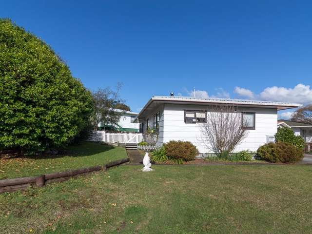 4 Goldie Street Pukehangi_4