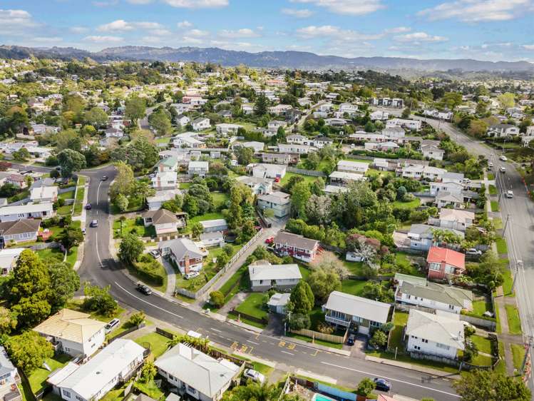 1b Nandana Drive Glen Eden_17