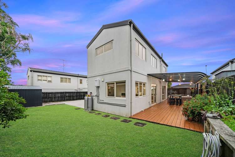 8 McKittrick Avenue Flat Bush_24