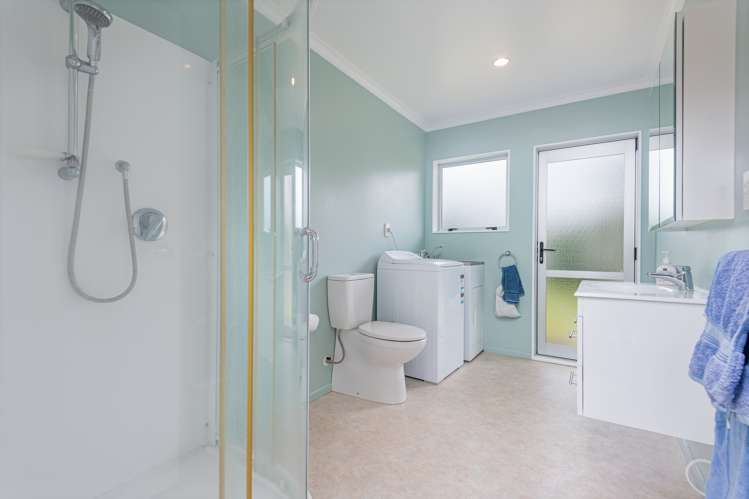 25 Te Kiri Street Himatangi Beach_15