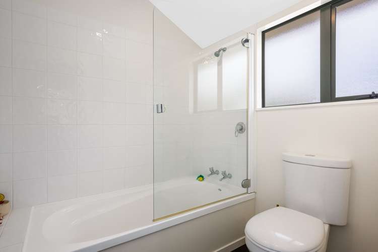 138 Woodman Drive Tawa_31