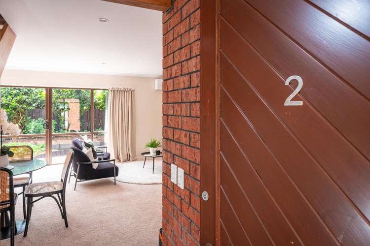 2/136 Karori Road Karori_13