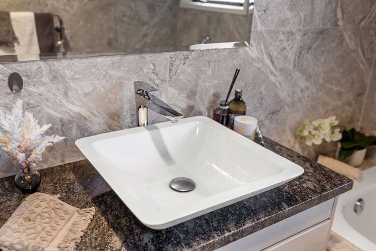 6 Bayfair Drive Mount Maunganui_18