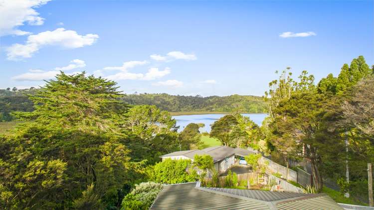 14 Staley Road Parau_0