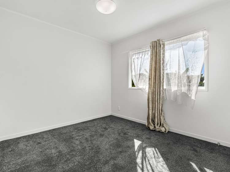 38 Fred Woodward Place Mount Roskill_17