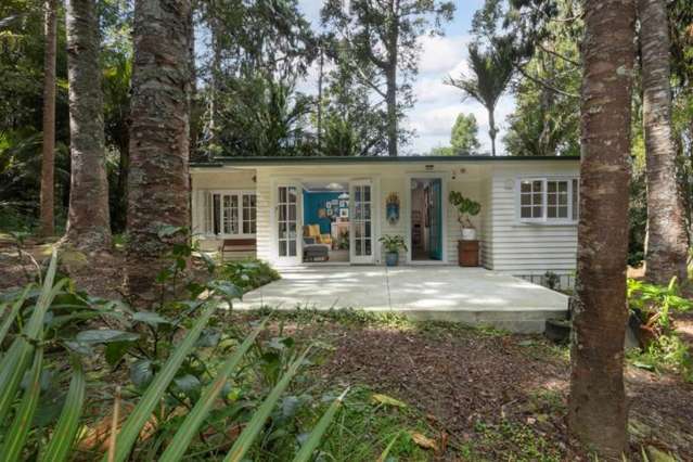 Charming Bush Retreat - Minutes to the Beach