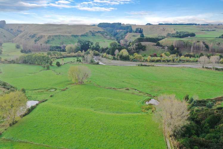 2732 Kimbolton Road Kimbolton_25