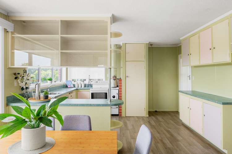 56 Acacia Crescent Glenview_5