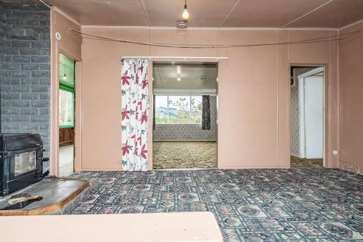 10 Burns St Milton_5