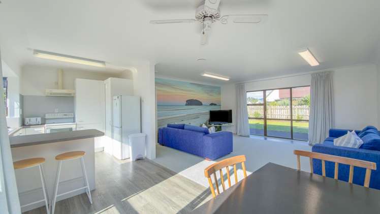 210B Sylvia Road Whangamatā_5